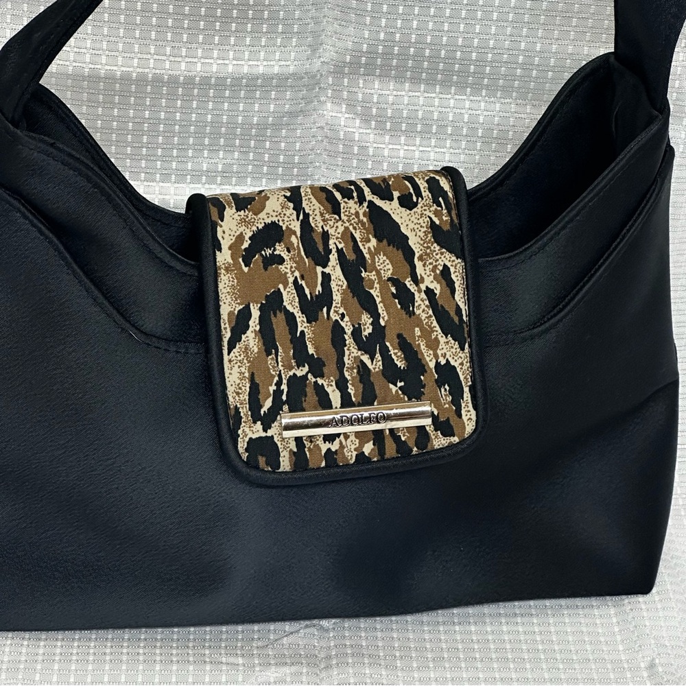 Adolfo Purse